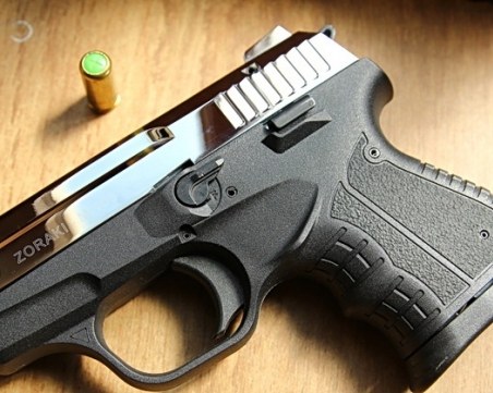 Бивш директор на техникум се простреля в главата, оцеля по чудо