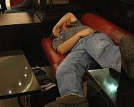 Куриоз! Крадец заспа, докато обира жилище