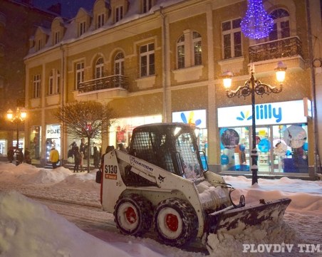 Пловдив вади 4 хиляди тона сол срещу снега