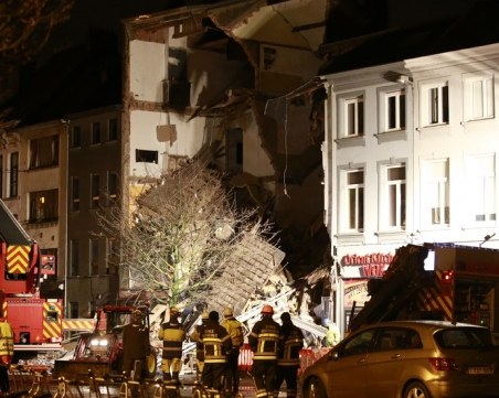 Експлозия в Белгия, най-малко 20 души са ранени СНИМКИ