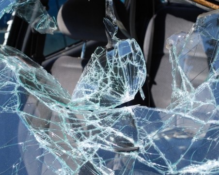 Тежка катастрофа на пътя Пловдив - Свиленград! Жена загина, режат ламарини