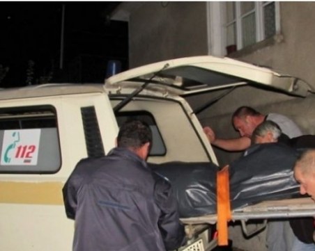 Жестоко: Намериха труп на задушен с найлонов плик мъж