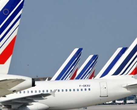 Авиокомпания отмени 228 полета заради силната буря