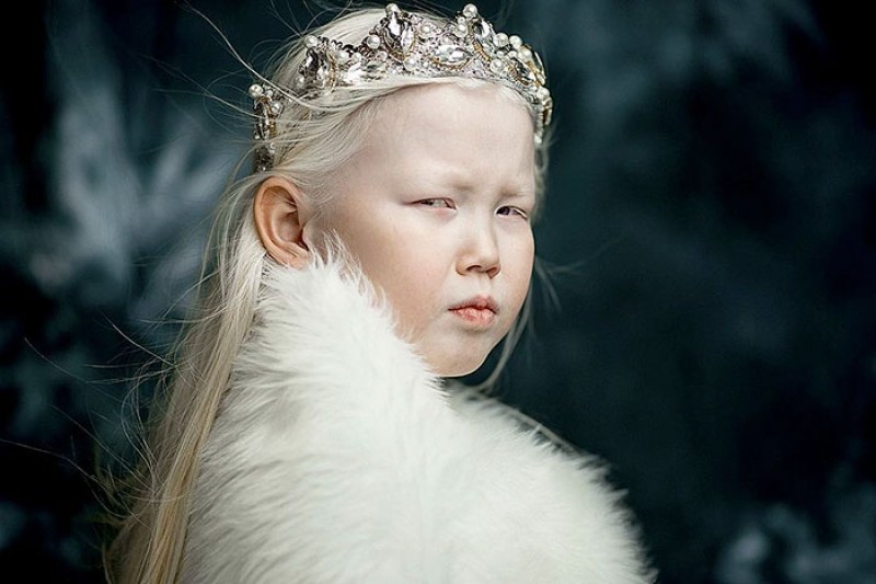 8-годишната “Сибирска Снежанка“ очарова модните агенции с уникалната си красота