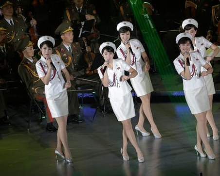 Севернокорейските Спайс Гърлс ще пеят на Олимпиадата ВИДЕО