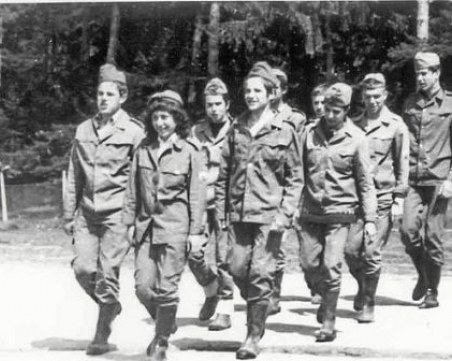 Учениците тръгват на военно първо в Пловдив! После в цялата страна