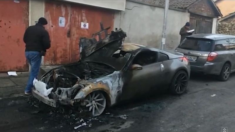 Опожариха колата на екоактивист, участвал в протестите за Пирин ВИДЕО