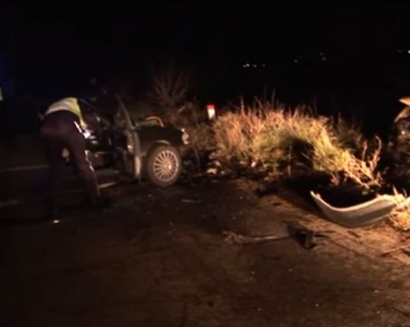 Четирима са в болница след зверско меле