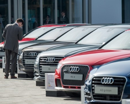 Изтеглят над 100 000 автомобила ауди от пазара