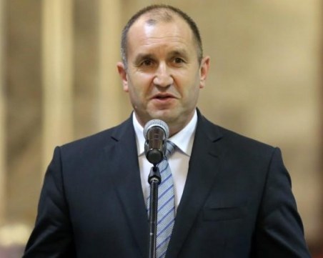 Румен Радев с публикация на турски език във фейсбук СНИМКА