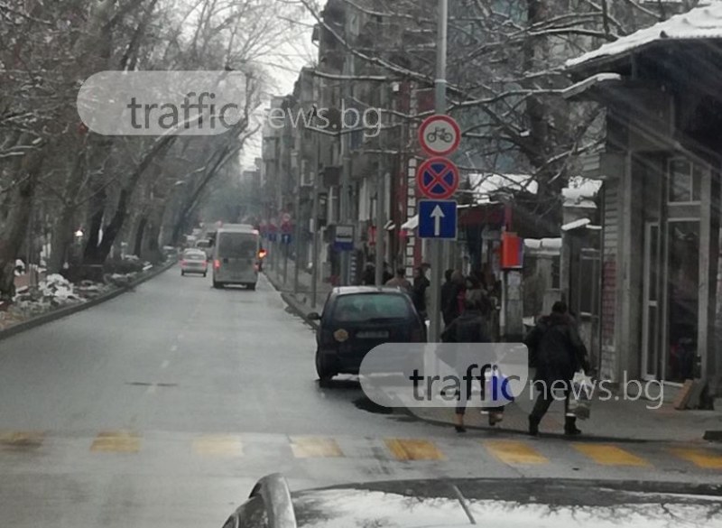 Пловдивски шофьори с поредна лекция как не трябва да се паркира СНИМКИ