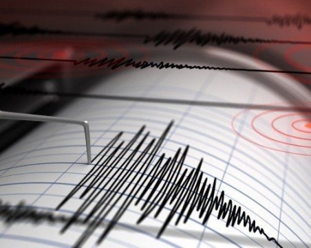8,2 по Рихтер разлюля Аляска, има опасност от цунами