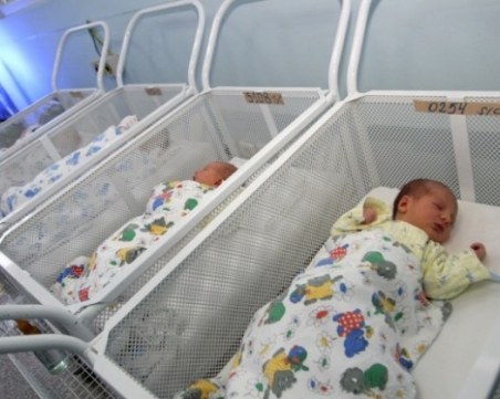 Осъдиха лекар на 3 години затвор след смъртта на бебе