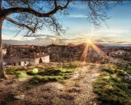 Слънчева седмица в Пловдив! Ще се радваме ли на високи температури?