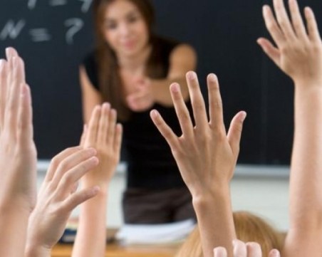 Учител удари ученик по време на час, детето е в болница