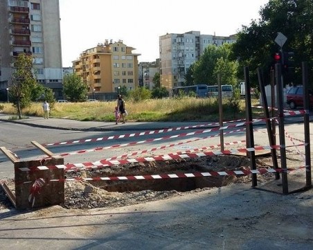 ВиК-Пловдив надупчи булевард в Кючука, затварят го отново