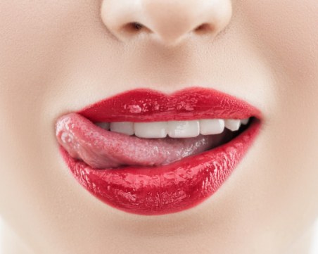 Как да се целуваш перфектно? Има 7 правила за това