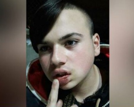 Роберто, ученикът, чиято уста бе разбита от учител, повтаря 5 клас за трети път