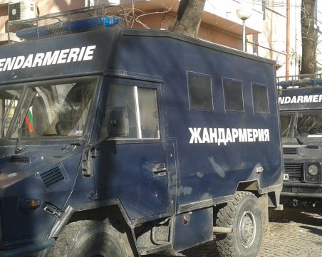 Спецакция на полицията в две пловдивски общини! Пълно е с жандармерия и полиция