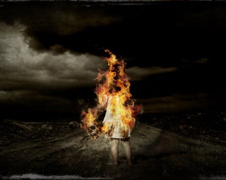 Пребивана от мъжа си се подпали след поредния скандал