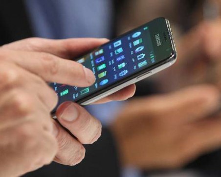 Скоро в България може да се появи нов мобилен оператор