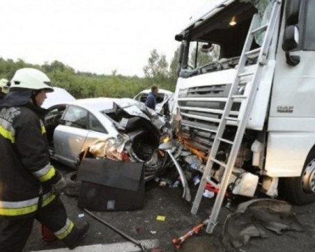 Пловдивчанка уби двама англичани с камиона си