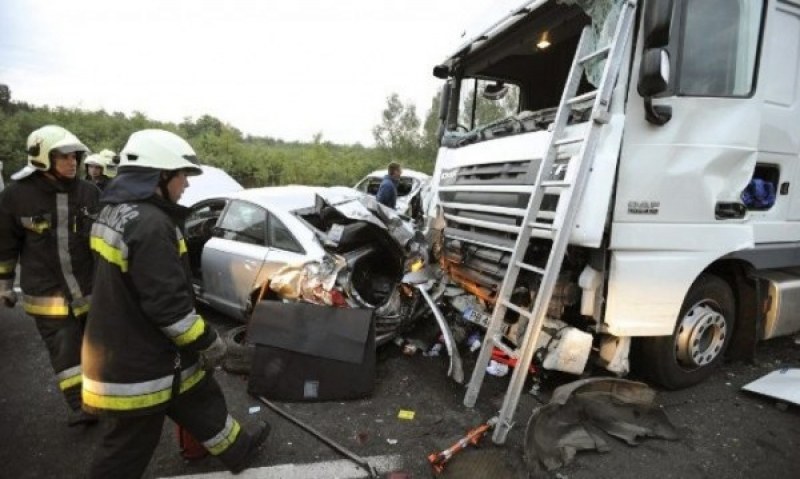 Пловдивчанка уби двама англичани с камиона си