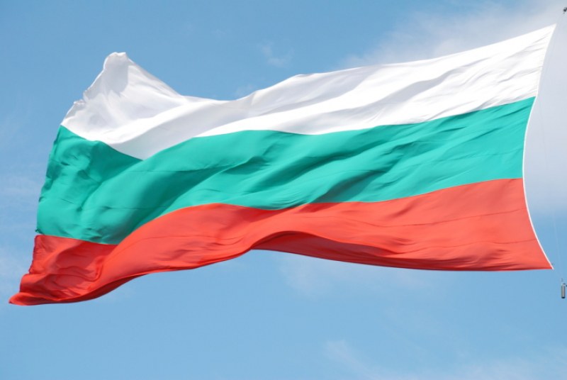 За първи път: българско знаме се развя в кметството на Брюксел СНИМКИ