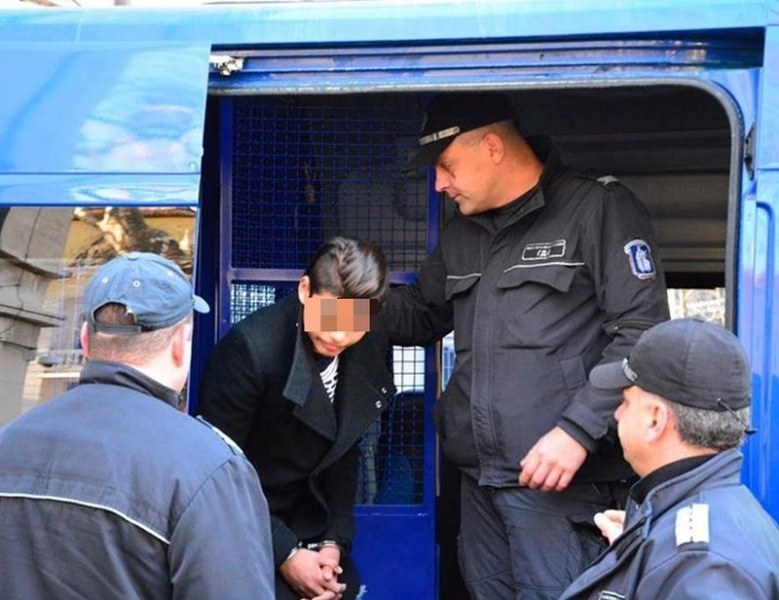 Малолетните убийци на клошар искали да снимат екшън филм