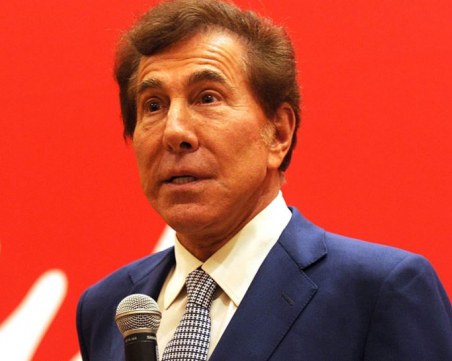 Обвиниха в сексуален тормоз милиардер, спонсор на партията на Тръмп