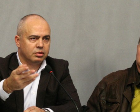 Уволняват служителя на ДАИ, който подаде сигнали за купуване на шофьорски книжки