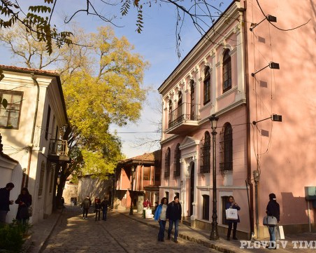 Вдъхват живот на Стария град,  градските власти дават рамо за нови заведения