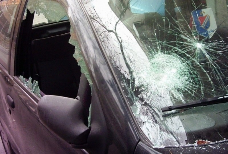 26-годишен кърджалия потроши две коли в Тракия
