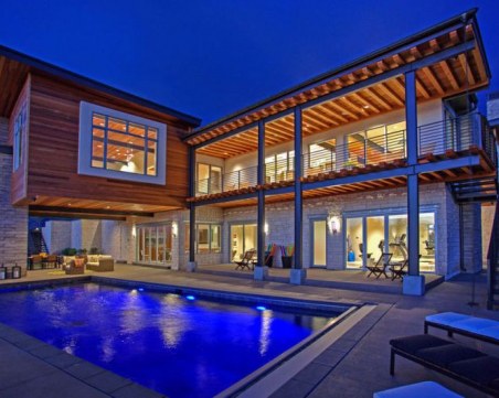 600 баровски къщи край Пловдив са в нелегалност! Собствениците им не плащат данъци