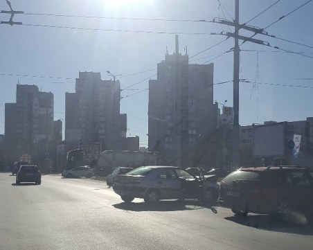 Две коли се удариха на входа на Тракия