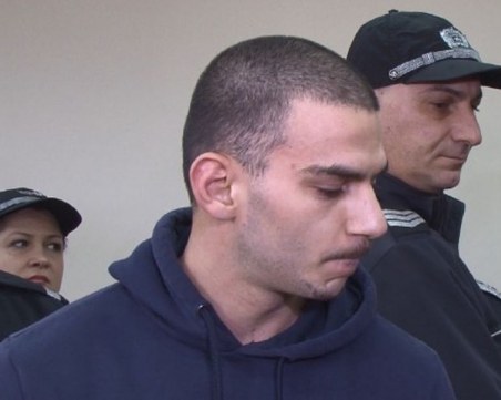 Ефективна присъда за нападение над лекари! 4 години затвор за 22-годишния мъж