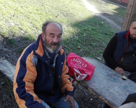 Разярен ротвайлер нахапа инвалид, 80-годишният му баща го спаси