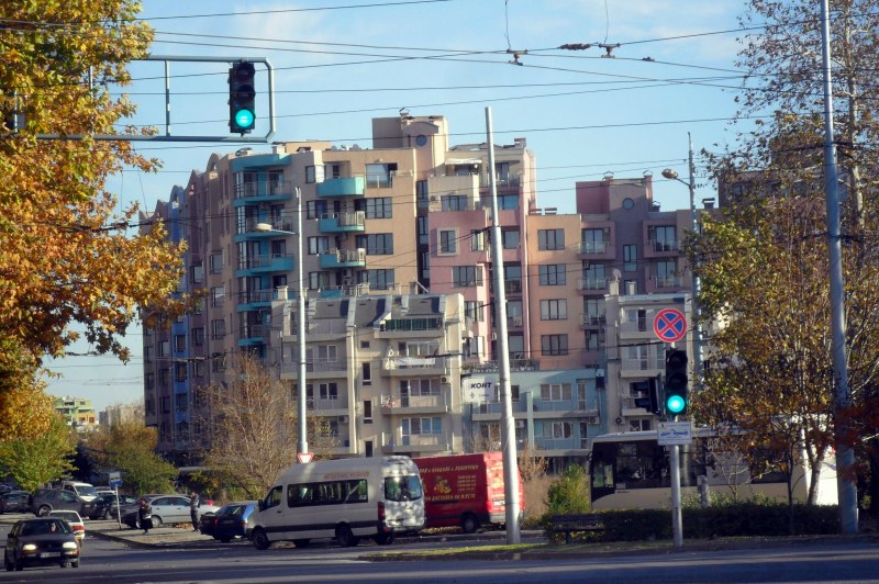 Избягвайте бул.