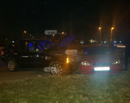 Катастрофа на кръговото-убиец в Пловдив, има ранени СНИМКИ