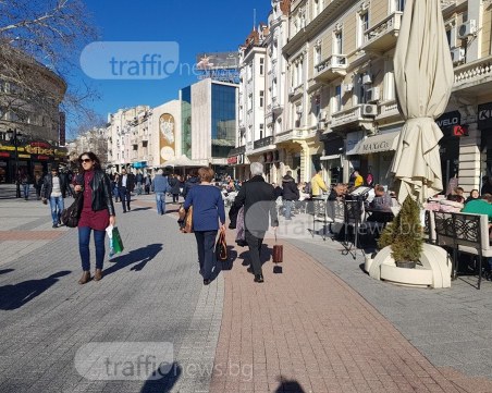 Резки температурни промени през февруари! Живакът скача от минус 15 до 22