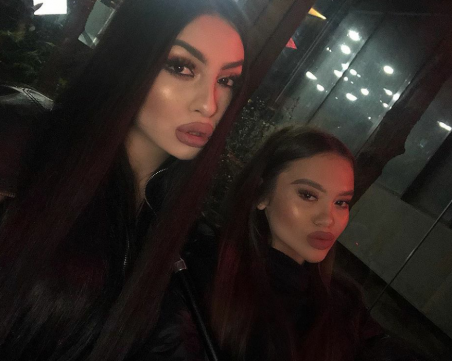 Непълнолетните дъщери на Анелия и Лияна - шампанско, салфетки и хиалурон