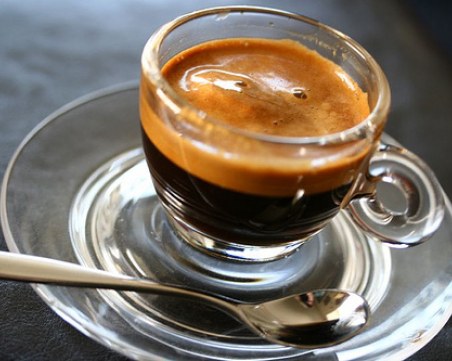 Кафето отива на съд! Магистрати решават дали е токсично