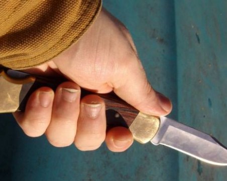 Двама младежи са задържани за жестокото убийство на 71-годишен мъж