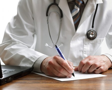 Лични лекари отказват да запишат тежко болна в листите си