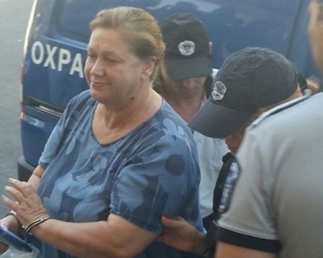 Изправят на съд учителката, държала в плен и уморила мъжа си