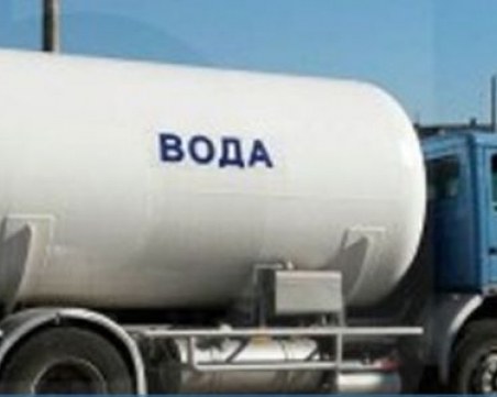 Бензиностанция държи газ в цистерна, маскирана с надпис 