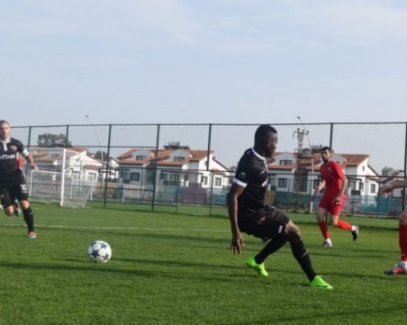 Локо със загуба в последната контрола в Турция