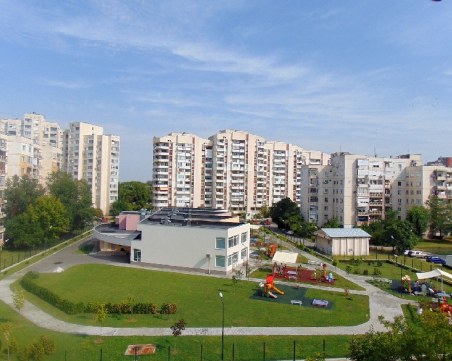 От нищо нещо, или как се променяха панелите в Пловдив СНИМКИ