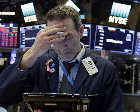 Пореден срив на Уолстрийт! Задава ли се нова финансова криза?