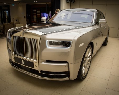 Rolls-Royce вече ще се прави у нас? BMW мести завода си от Великобритания